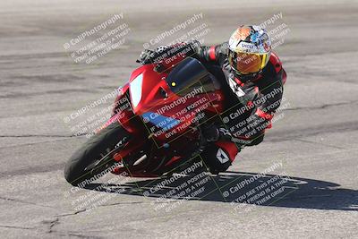 media/Oct-13-2025-Moto Forza (Mon) [[a66d839500]]/3-B Group/Session 2 (Bowl)/